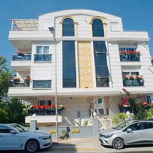 **** Aparthotel Royal Loft Turkey